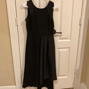 Black dress very simple and elegant